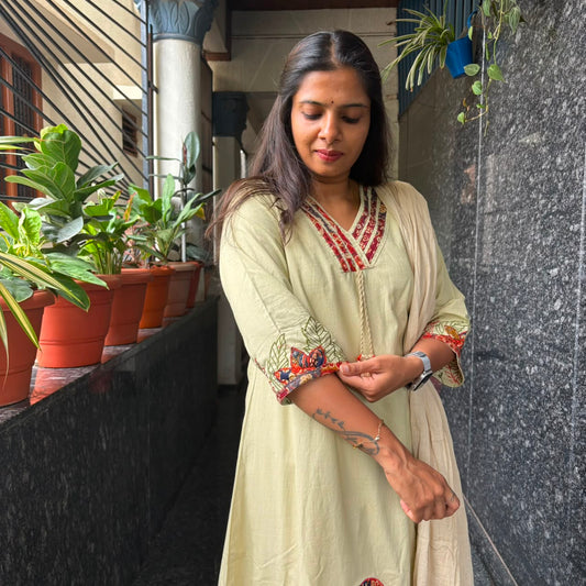 Cream Kalamkari Flamingo Kurta Set