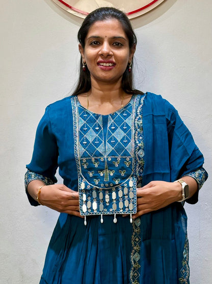Mulchanderi 3 piece kurti set