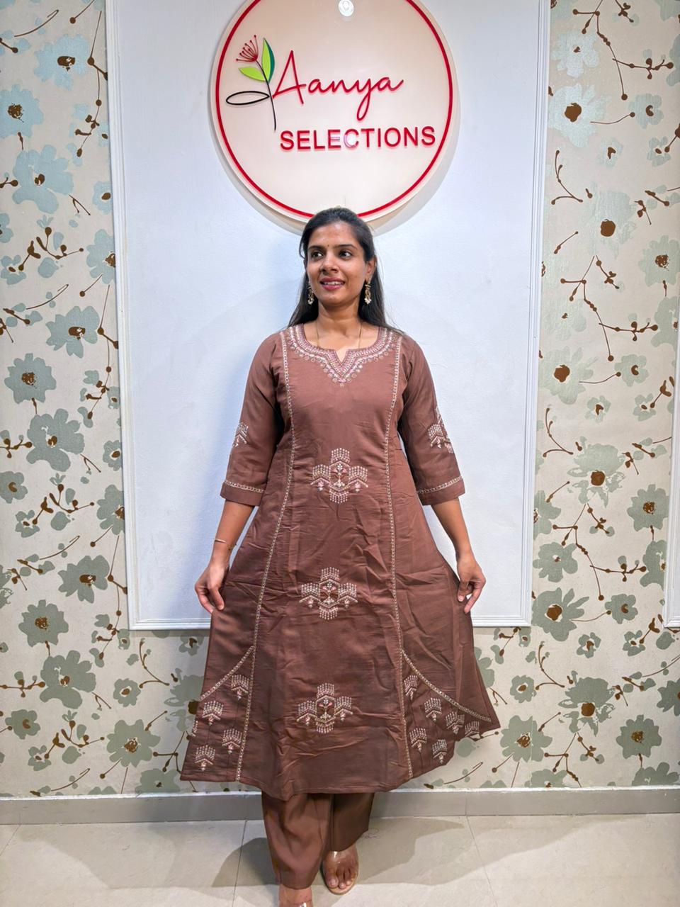 Brown Mulchanderi 3 piece set