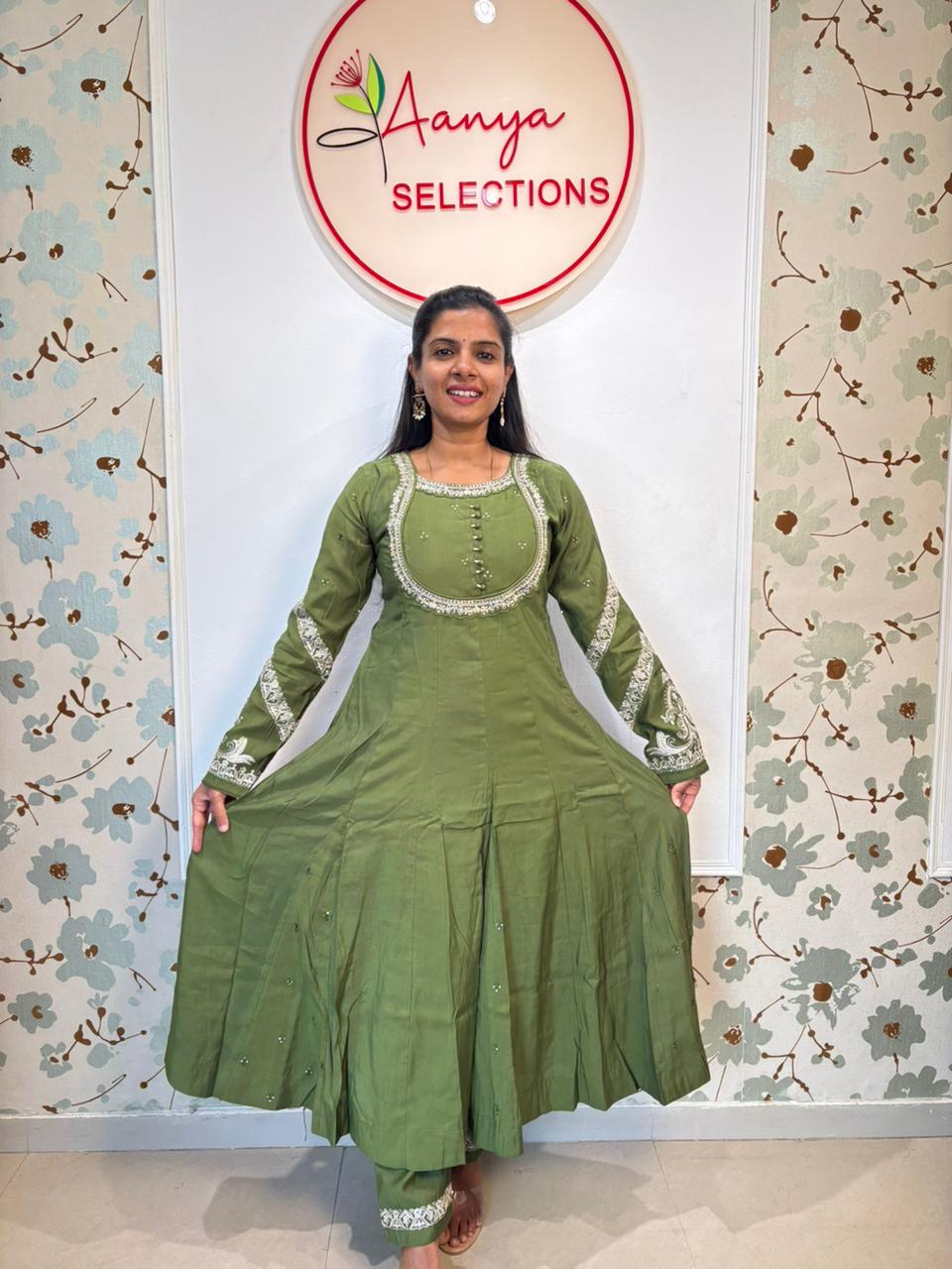Mulchanderi Green Anarkali Kurti set