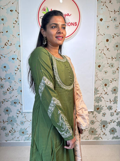 Mulchanderi Green Anarkali Kurti set