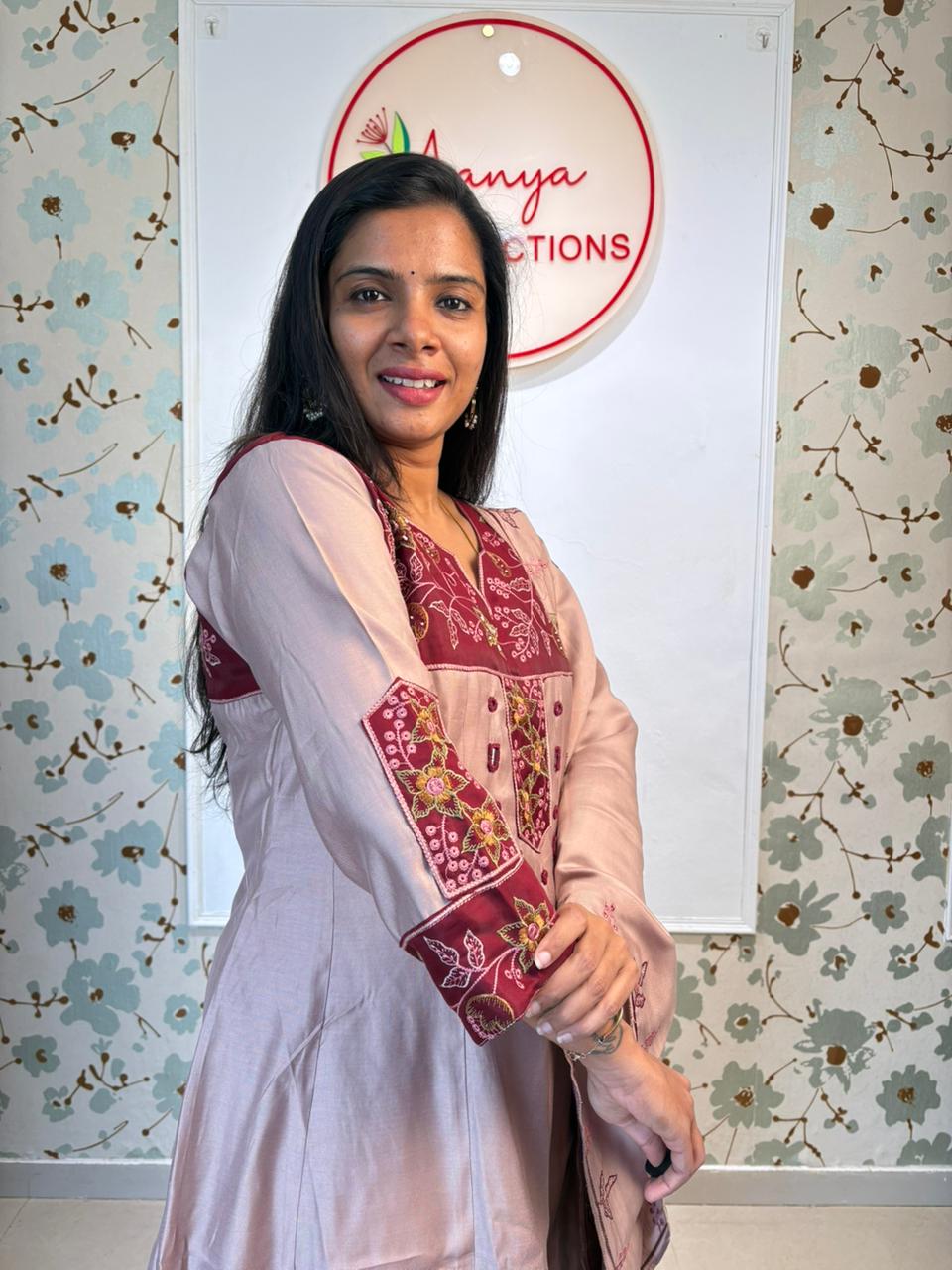 Mulchanderi soft pink 3 piece set