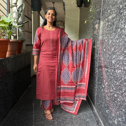 Crimson Ajrakh kurta set - front detail